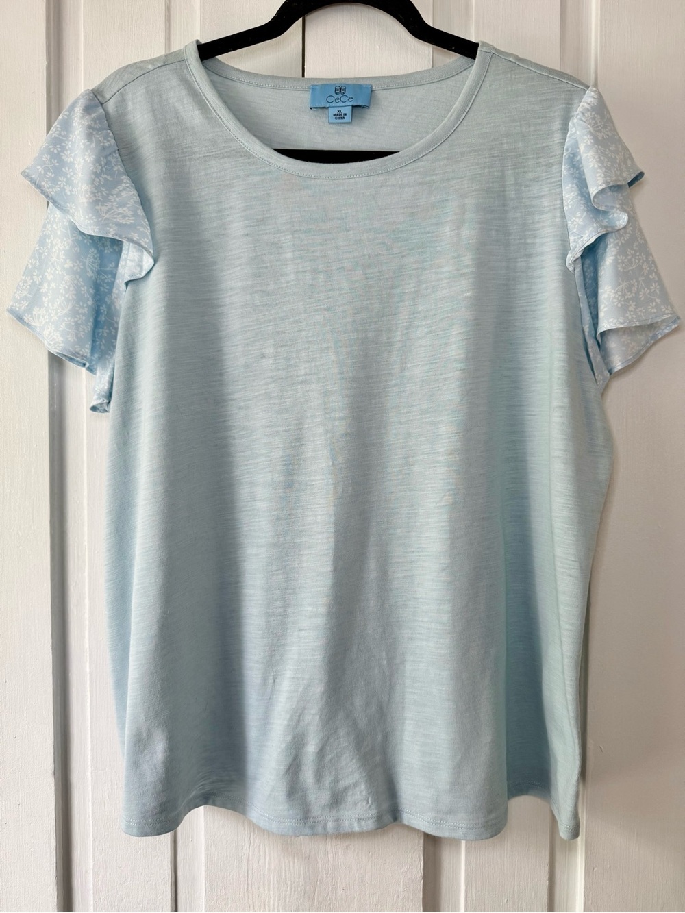 CeCe Blue Floral Ruffle Flutter Sleeve Top - XL